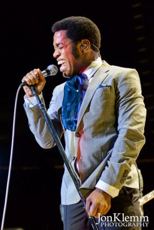 JonKlemm_VintageTrouble_17.jpg