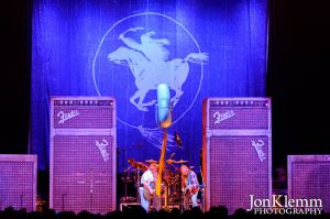 JonKlemm_NeilYoung_02.jpg