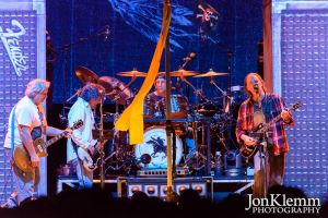 JonKlemm_NeilYoung_06.jpg